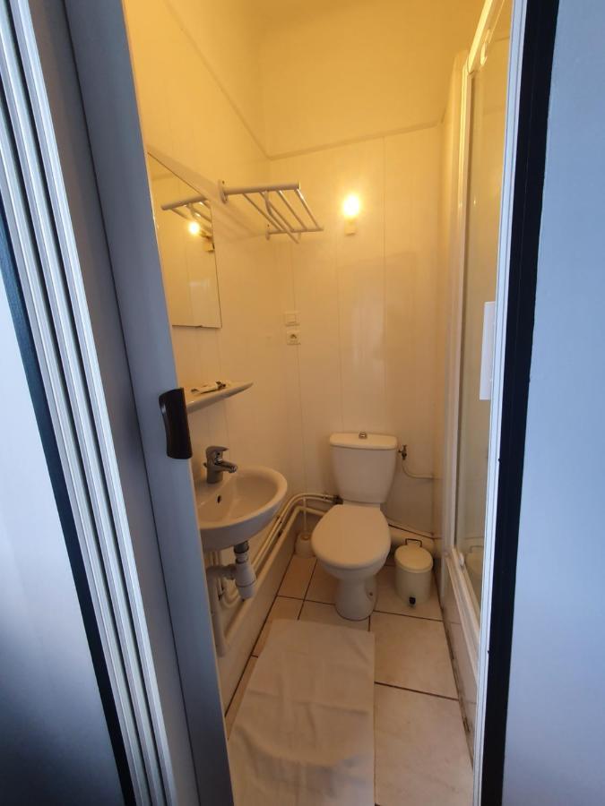 Chambre Privee Du Majestic Saint-Affrique Eksteriør billede